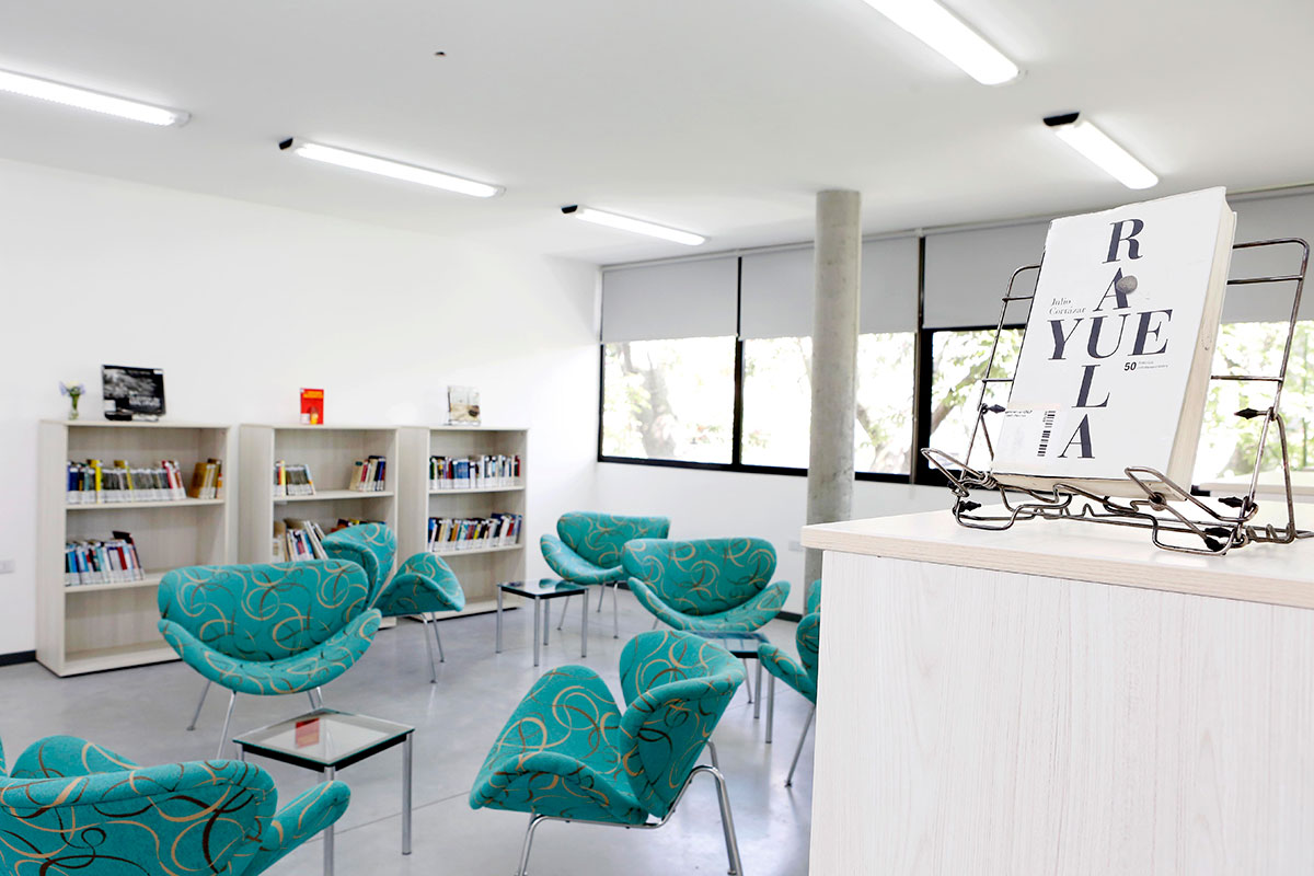 Sala Lectura Plus - Ampliar imágen 