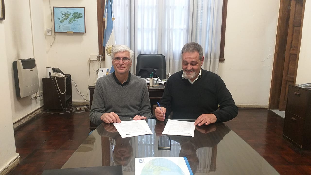 bus eléctrico-firma convenio