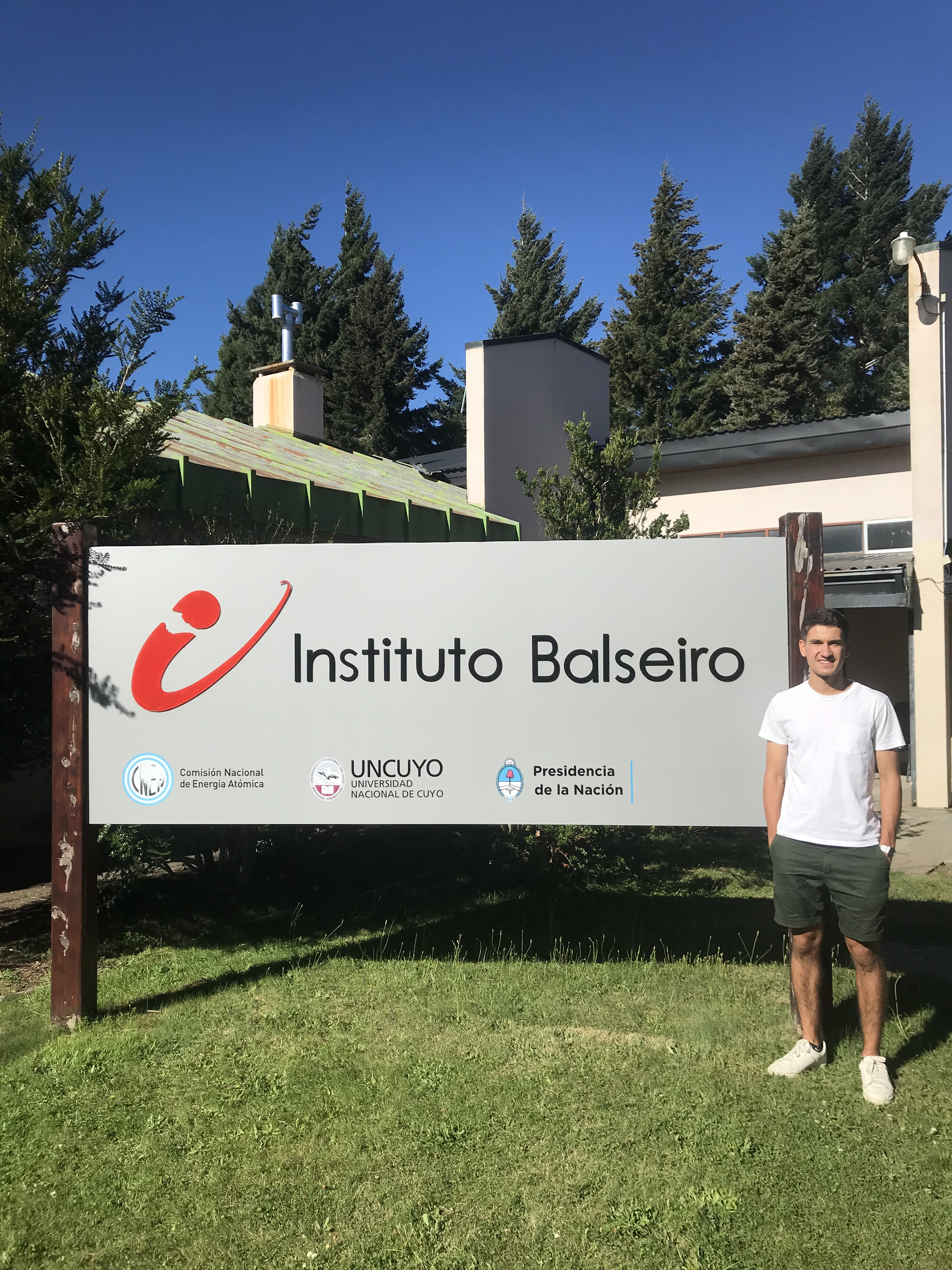 Fermín Llorente - Inst. Balseiro