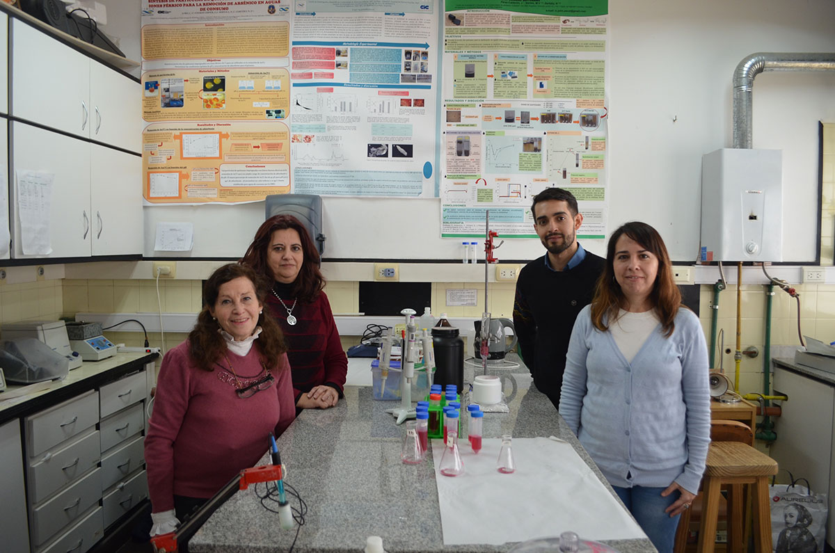La Dra. Noemí Zaritzky y su equipo La Dra. Noemí Zaritzky y su equipo