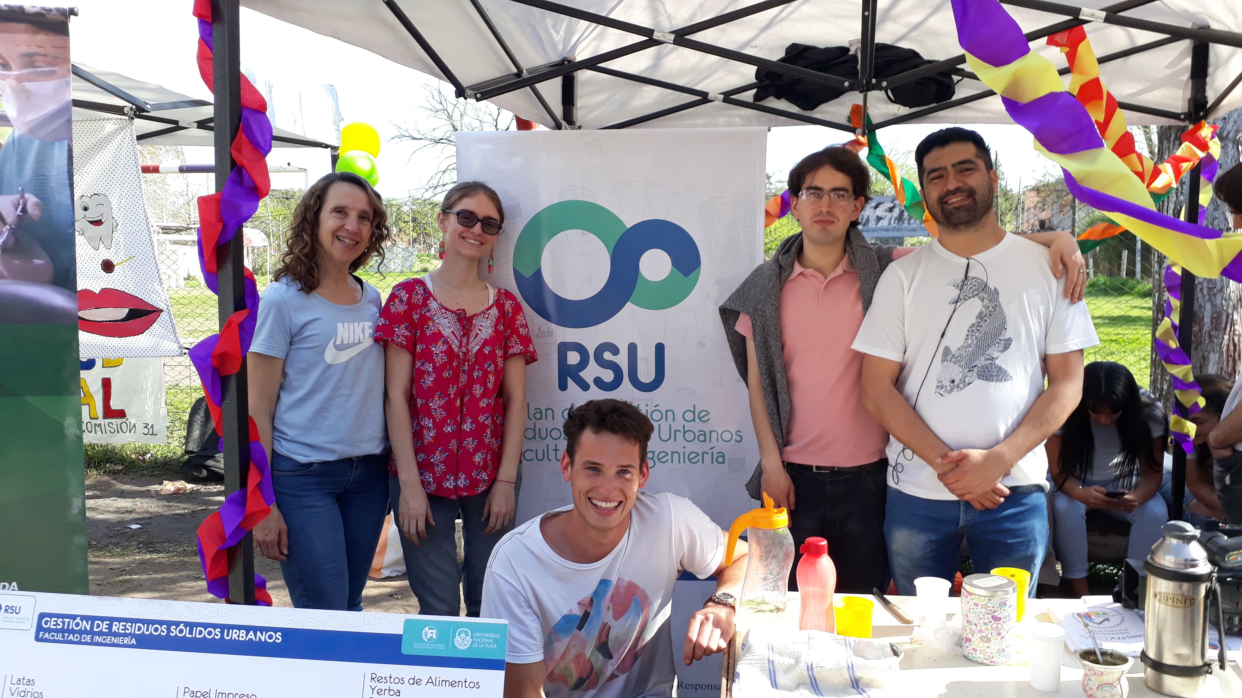 Participación en jornada de extensión universitaria. 